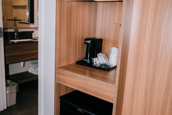 Room 14 of 42