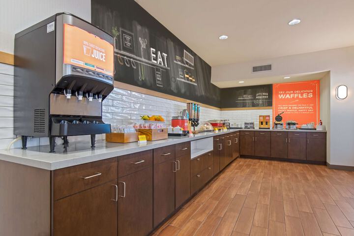 Hampton Inn & Suites Greeley