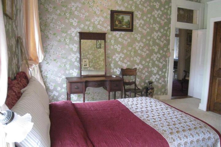 Allegheny Street Bed & Breakfast