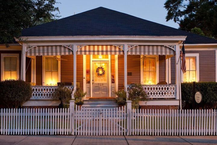 Devereaux Shields House