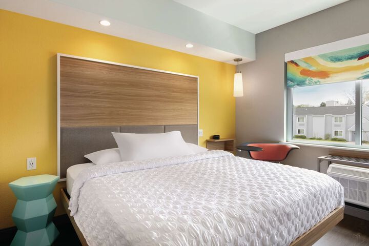 Room 34 of 50