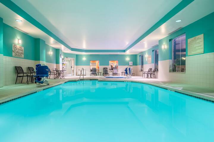Pool 4 of 21