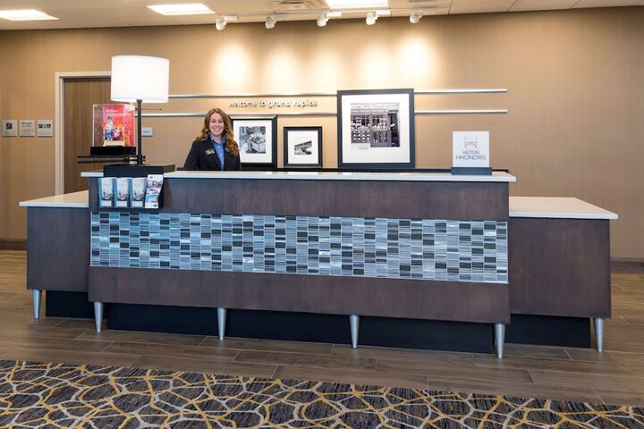 Hampton Inn & Suites Grand Rapids Downtown