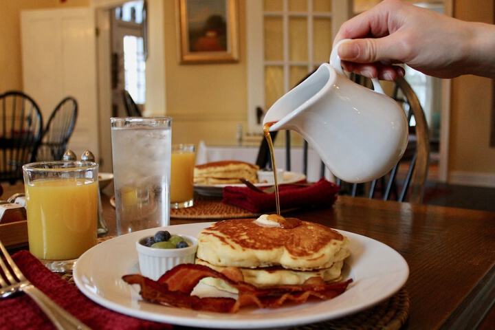 Breakfast/Coffee Service 45 of 48
