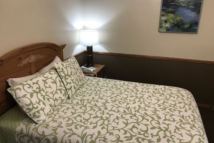 Room 77 of 157