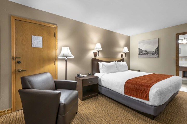Room 16 of 42