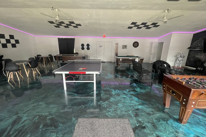 Room 64 of 78
