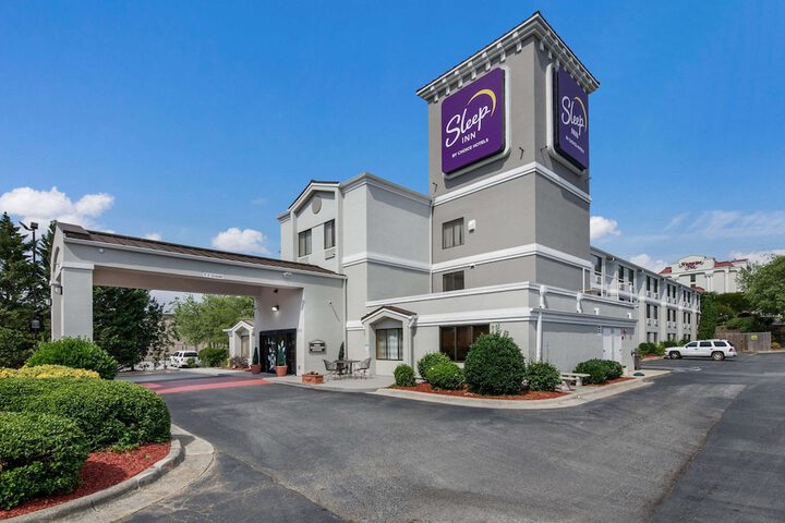 Hotel 3 of 32