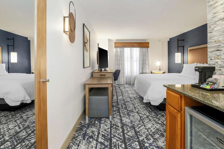 Room 25 of 62