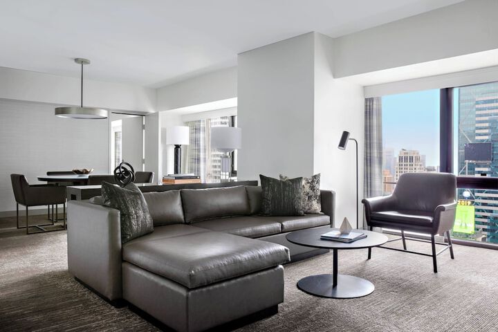 New York Marriott Marquis
