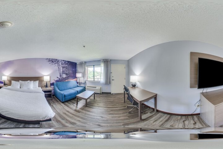 Room 83 of 129