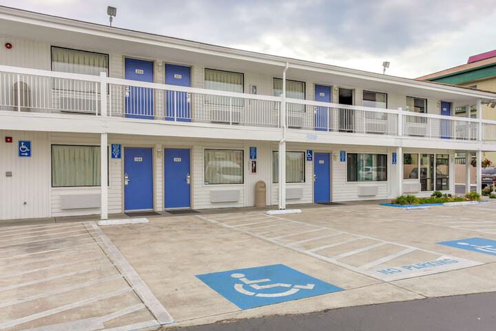 Hotel 5 of 31