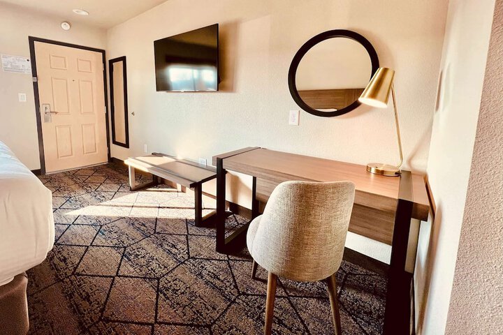 Room 25 of 44