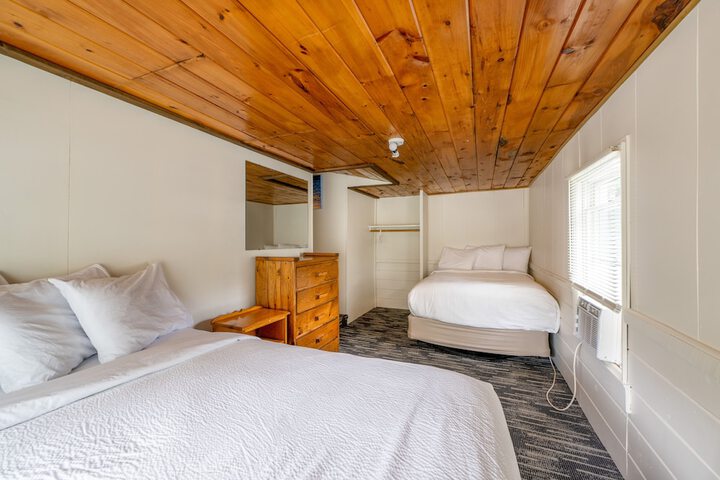 Room 218 of 312