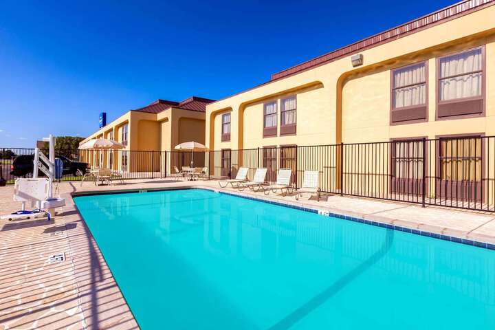 Pool 3 of 16