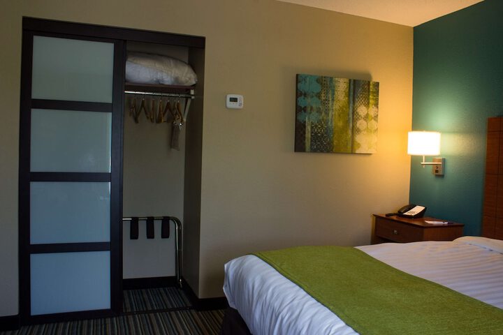 Room 11 of 39