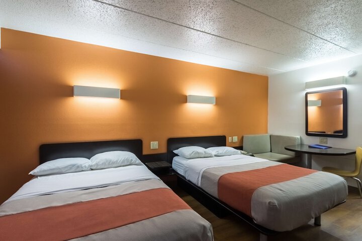 Room 20 of 40