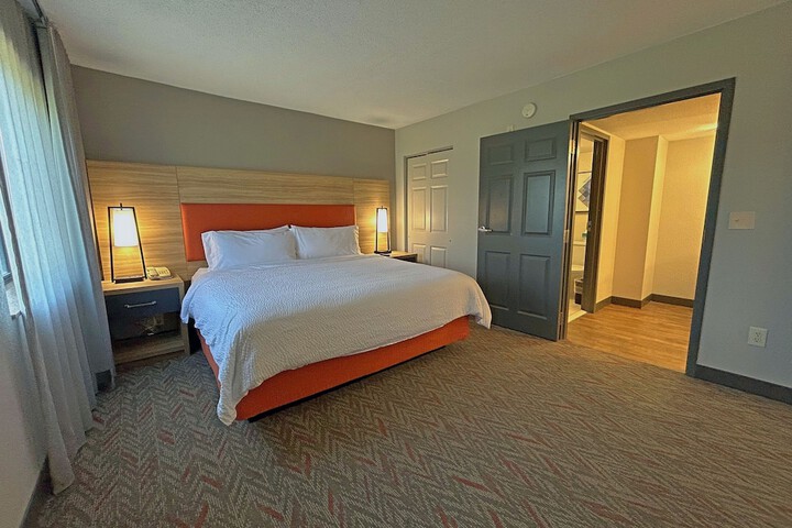 Room 22 of 51