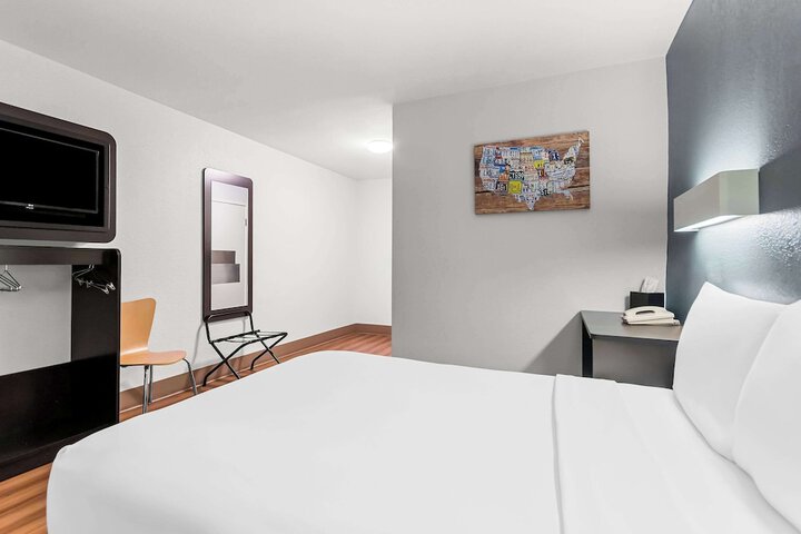Room 36 of 40