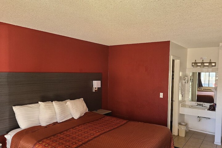 Room 22 of 57