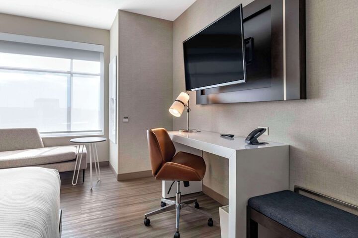 Room 25 of 51