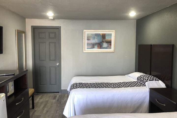 Room 12 of 20