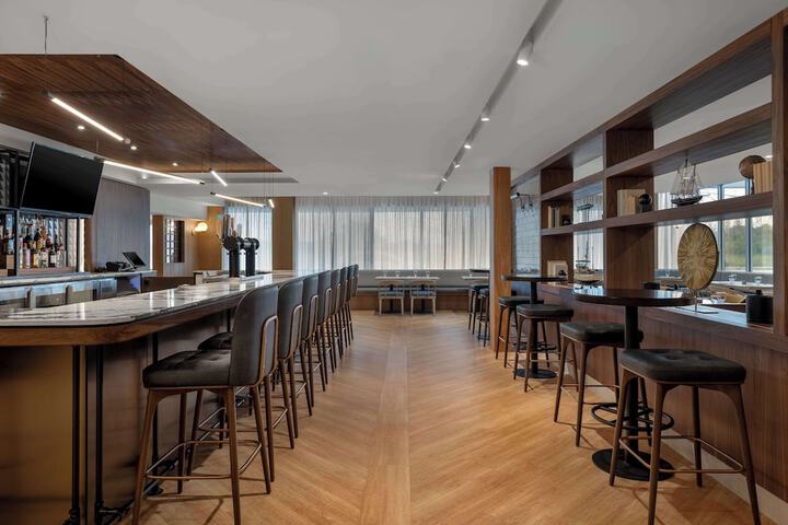 DoubleTree by Hilton Kingston