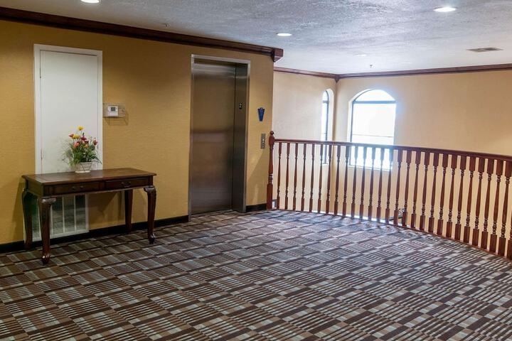 Hotel Interior 12 of 40