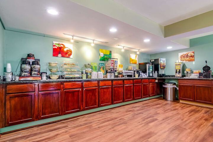 Quality Inn & Suites Creedmoor - Butner
