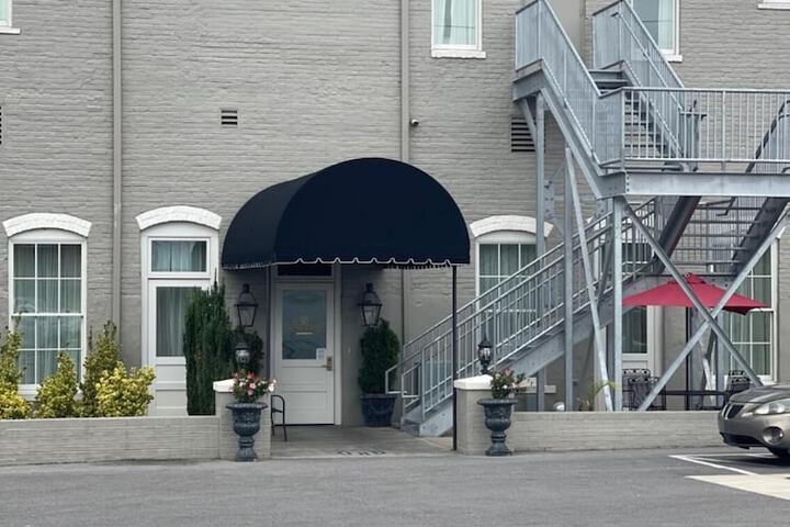 Hotel 6 of 45