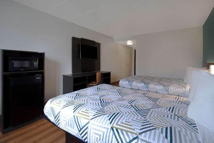 Room 14 of 27