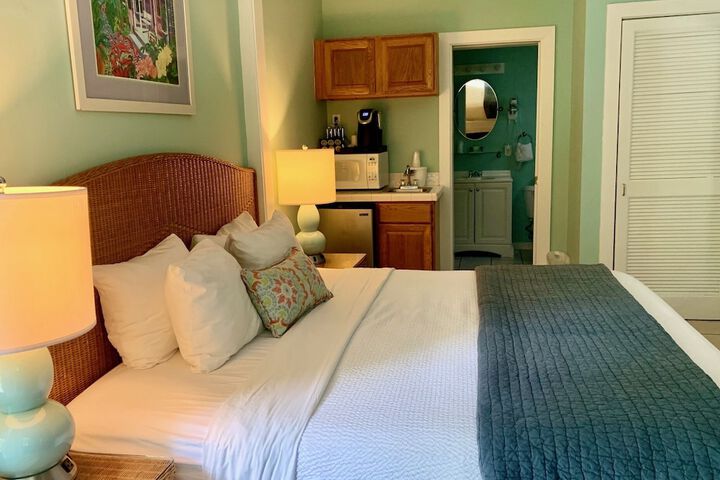 Room 51 of 88