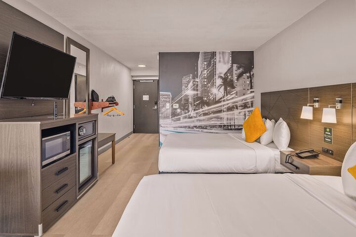 B & B Hotel Miami Airport