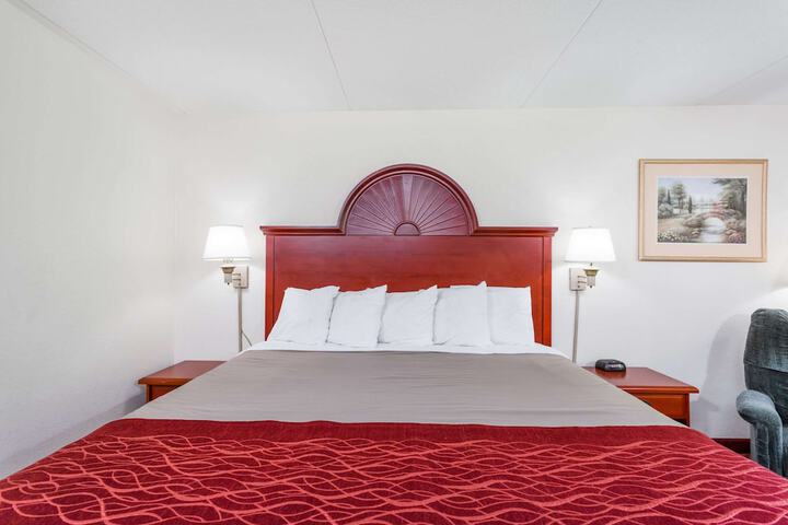 Room 5 of 24