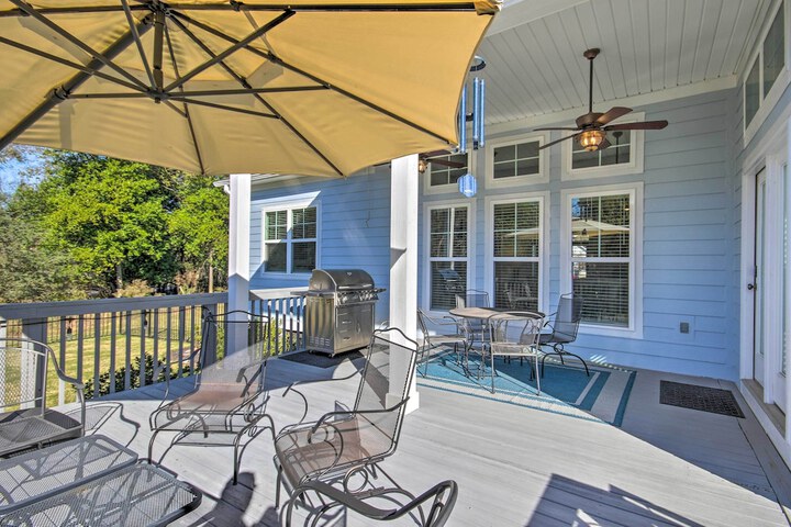 North Augusta Getaway w / Large Deck & Yard