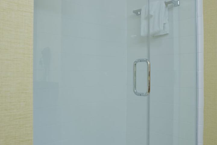 Room 26 of 35