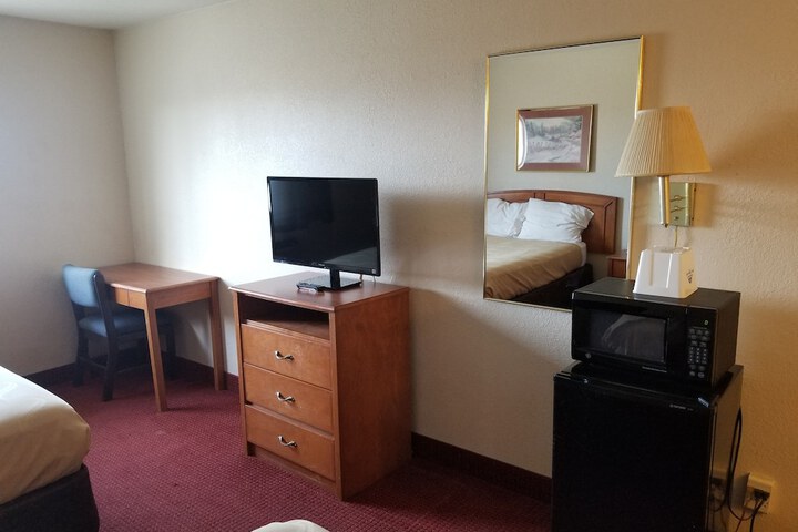 Americas Stay Inn