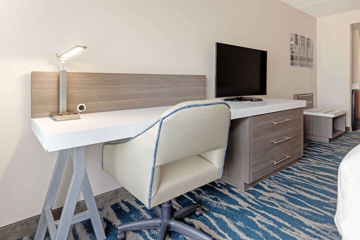 Room 15 of 72