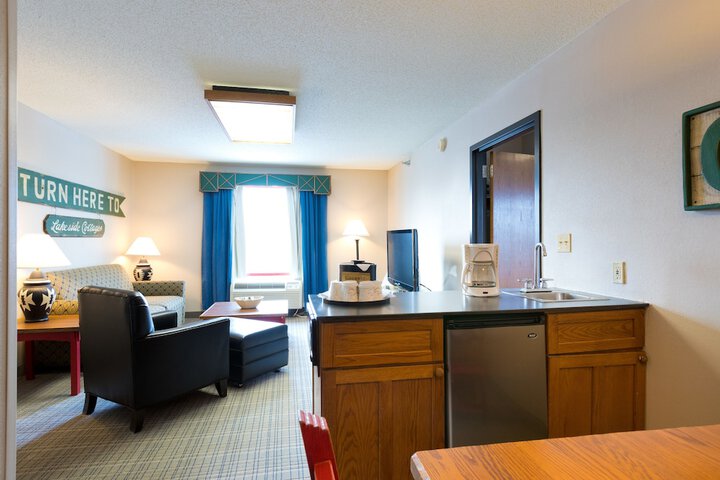 Room 17 of 41