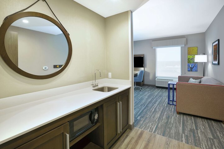 Room 13 of 30