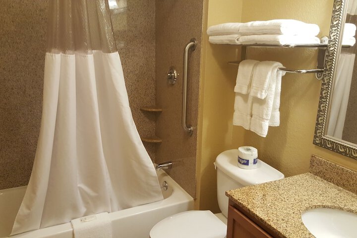 Room 18 of 27