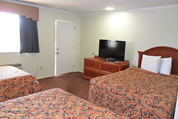 Room 27 of 41