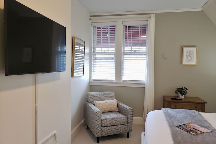Room 48 of 57
