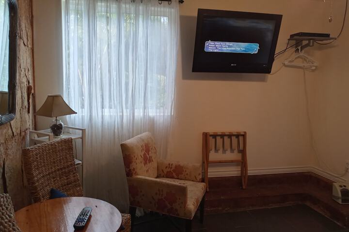 Aloha Crater Lodge
