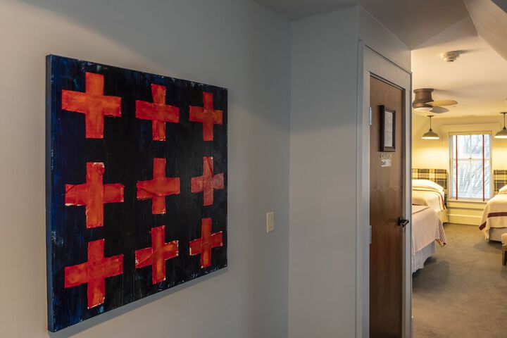 Room 105 of 335
