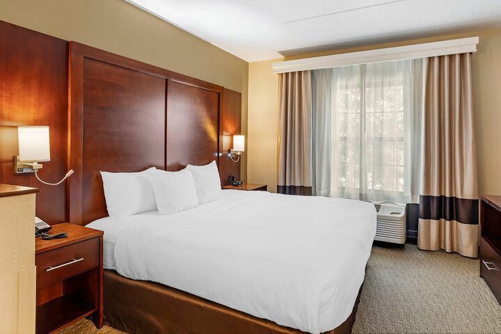 Comfort Suites State College near Penn State