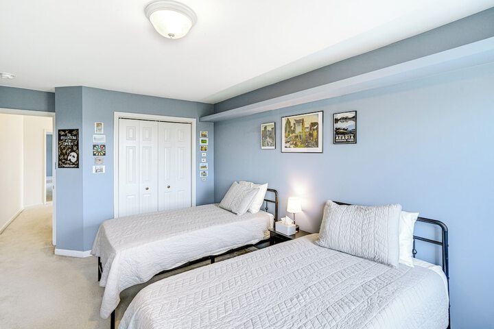 Expansive Upstate Home w / Home Theater!