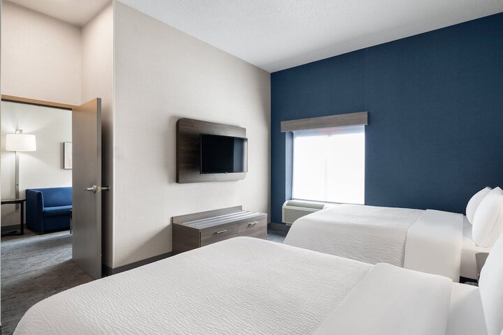 Room 42 of 63