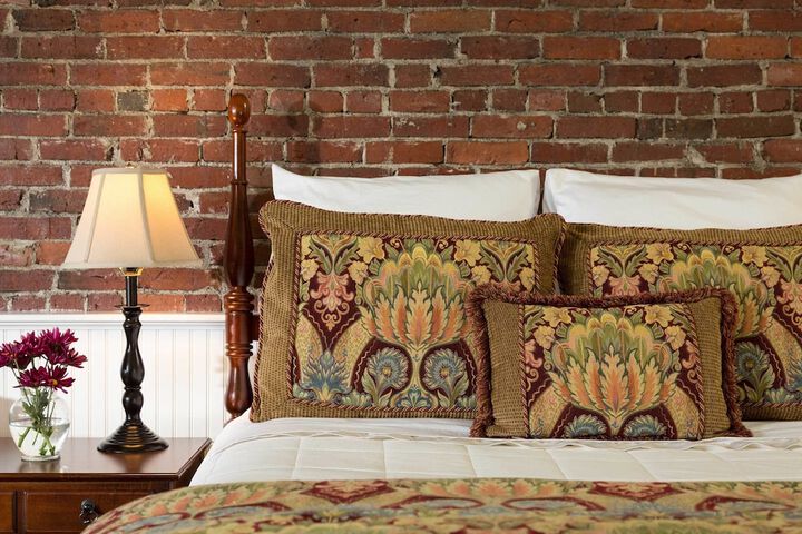 Lord Camden Inn