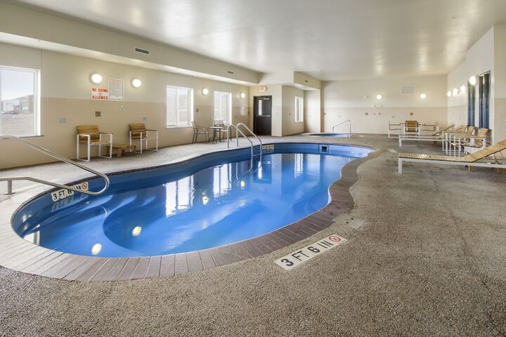 Pool 14 of 46